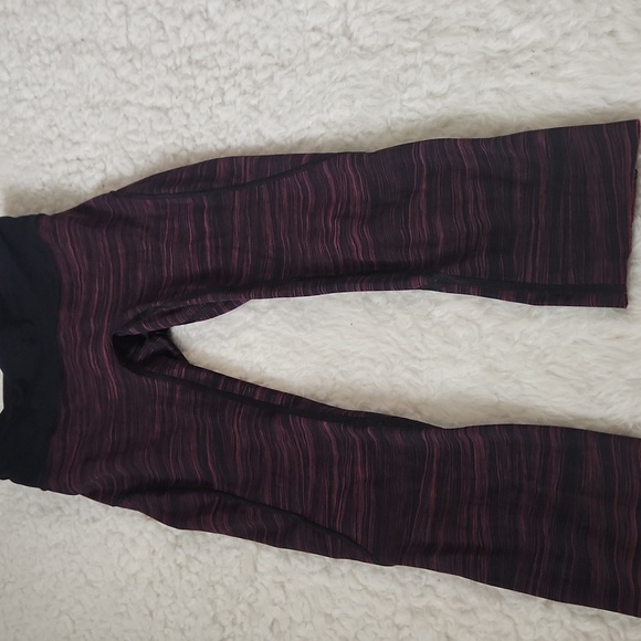 Lululemon Run The Day Crop 17" Size 4 Blush Berry /Black - Picture 7 of 11